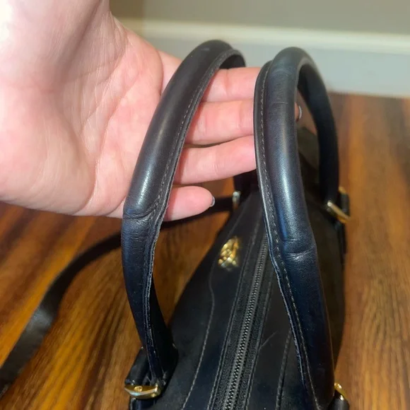 Vintage Black Gucci Boston Bag - Picture 4 of 16